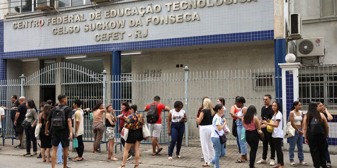 cefet-rio-abre-inscricoes-para-professor,-com-salarios-ate-r$-13-mil