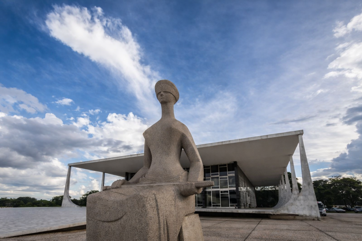 pesquisa-revela-paradoxo-institucional:-brasileiros-consideram-o-stf-poderoso-demais-e-essencial-ao-mesmo-tempo